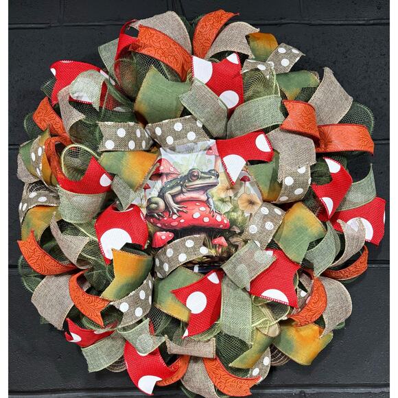Mushroom Frog Wreath For Front Door Handmade 22 inch Deco Mesh - Picture 1 of 5